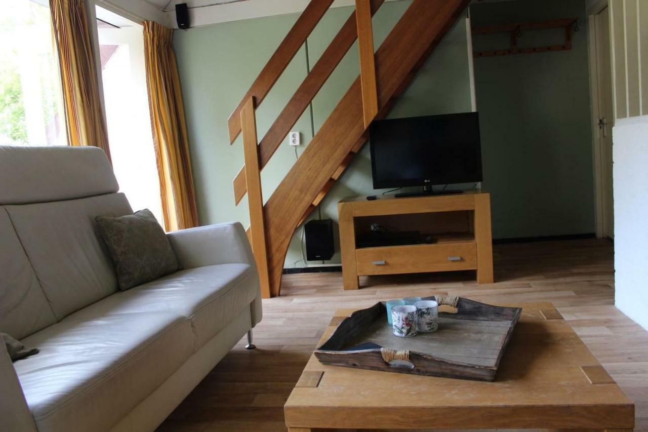 6-Pers Vakantiebungalow In Het Heuvelland 辛佩尔费尔德 外观 照片